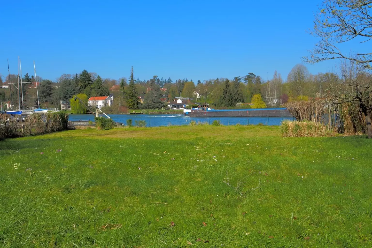 Un havre de paix au bord de l’eau – Seine Port (77)